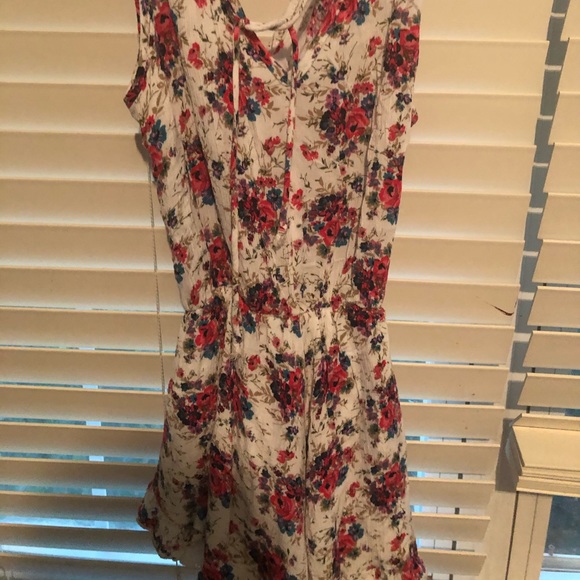 Romper - Picture 2 of 2